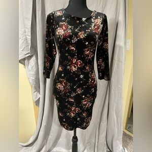 Forever 21 Black Floral Long Sleeve Dress